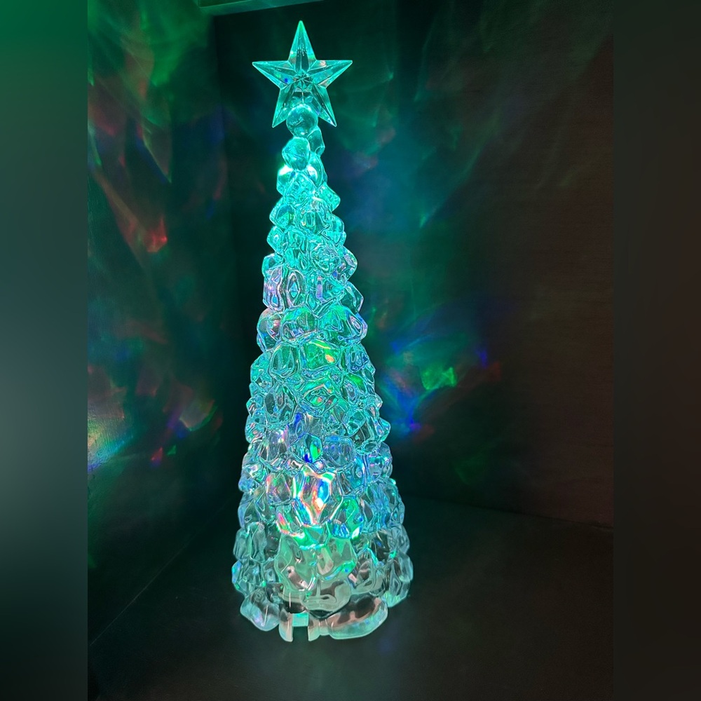 Plastic/Resin Color Changing Christmas Tree - Picture 4 of 11